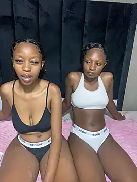 Snapshot of SexyPetitex25 chatting on 01-05-26, 06:55 SexyPetitex25 online show from 01-05-26, 06:55