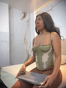 Snapshot of emily_browne chatting on 10-30-25, 07:25 emily browne online show from 10-30-25, 07:25