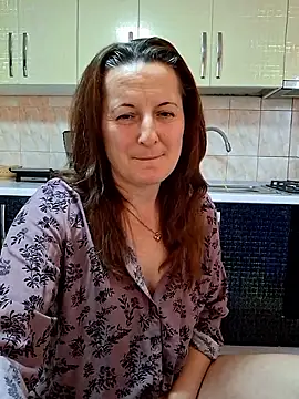 Fluturas2 online show from 11-14-25, 08:02