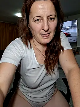 Fluturas2 online show from 11-26-25, 07:59