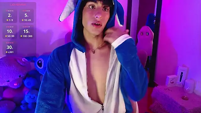 Snapshot of saanti_foxs chatting on 09-29-25, 02:16 saanti foxs online show from 09-29-25, 02:16