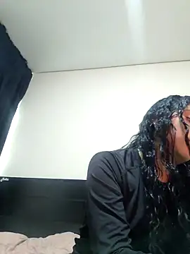 AmberGold- online show from 03-27-26, 05:45