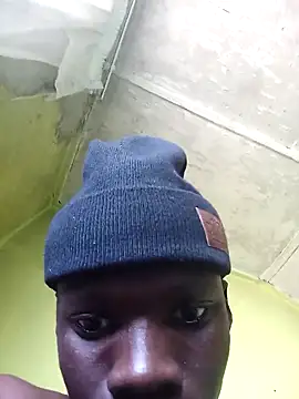 Snapshot of phumlanisanka chatting on 10-15-25, 12:49 phumlanisanka online show from 10-15-25, 12:49