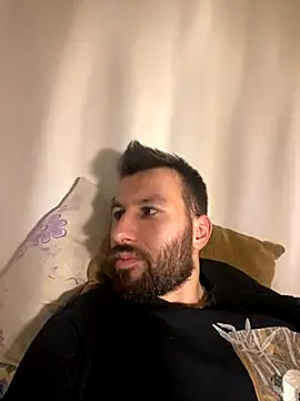 Snapshot of speddy34 chatting on 10-24-25, 06:26 speddy34 online show from 10-24-25, 06:26