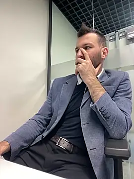 Snapshot of speddy34 chatting on 11-14-25, 07:18 speddy34 online show from 11-14-25, 07:18