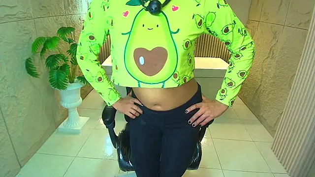 katty berry r online show from 12-18-25, 08:15