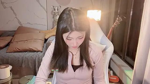 Lixinel-520 online show from 12-17-25, 01:50