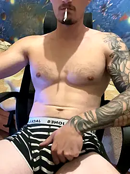 fronkie9384 online show from 09-30-25, 07:19