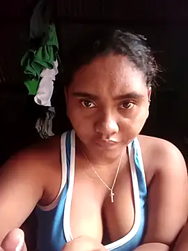 Snapshot of Lucy-Ferr chatting on 09-21-25, 01:35 Lucy-Ferr online show from 09-21-25, 01:35
