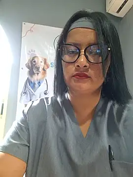Snapshot of Milagros-hot chatting on 10-23-25, 05:01 Milagros-hot online show from 10-23-25, 05:01