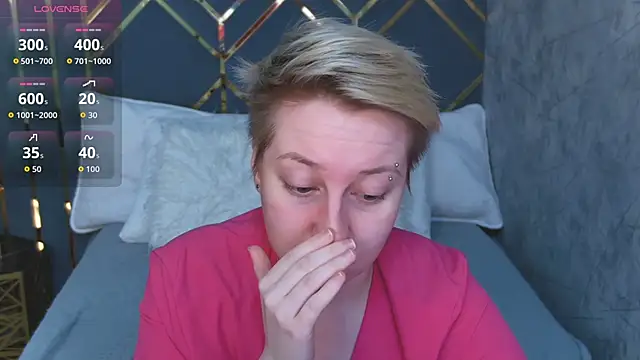 Snapshot of AlexandraGreen chatting on 02-08-26, 09:07 AlexandraGreen online show from 02-08-26, 09:07