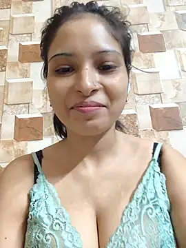 QUEEN-ADITI online show from 11-23-25, 04:07