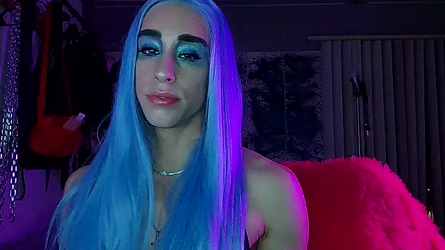 Snapshot of xoFrankie chatting on 09-18-25, 02:35 xoFrankie online show from 09-18-25, 02:35