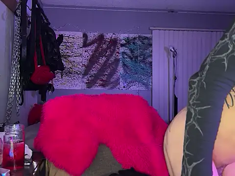 Snapshot of xoFrankie chatting on 09-24-25, 10:18 xoFrankie online show from 09-24-25, 10:18