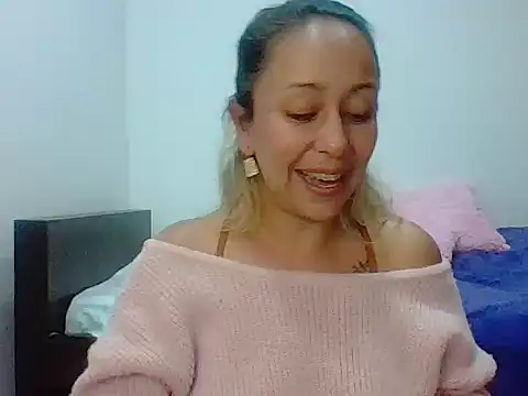 leah susman online show from 12-05-25, 01:47