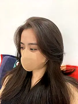 Snapshot of Mochi21 chatting on 10-27-25, 03:43 Mochi21 online show from 10-27-25, 03:43