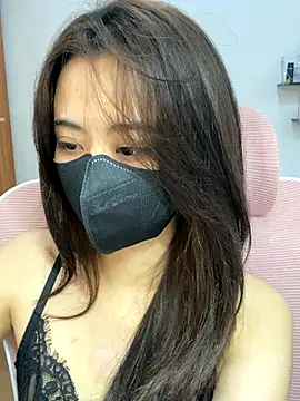 Snapshot of Mochi21 chatting on 11-22-25, 03:38 Mochi21 online show from 11-22-25, 03:38