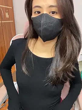 Snapshot of Mochi21 chatting on 11-26-25, 02:23 Mochi21 online show from 11-26-25, 02:23