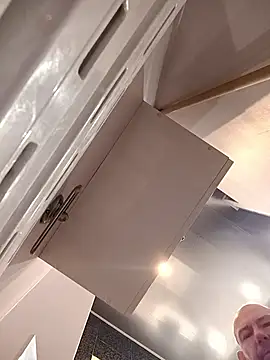 Snapshot of sergik- chatting on 10-28-25, 05:55 sergik- online show from 10-28-25, 05:55