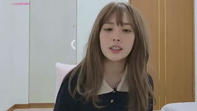 Nagitan chat online show from 10-25-25, 02:13