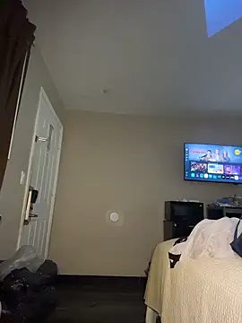 CinnaCakesss online show from 04-03-26, 08:01