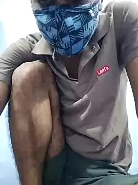 Snapshot of YourTarzan chatting on 09-18-25, 05:09 YourTarzan online show from 09-18-25, 05:09