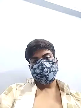 Snapshot of YourTarzan chatting on 09-21-25, 06:04 YourTarzan online show from 09-21-25, 06:04