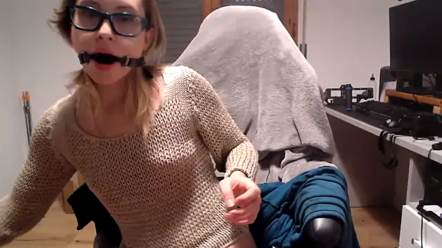 L Sofia online show from 01-15-26, 07:24