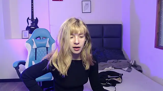 Amnesia  online show from 10-20-25, 12:27