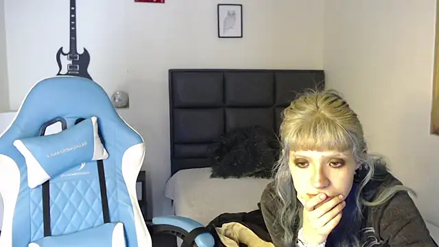 Amnesia  online show from 11-05-25, 12:38