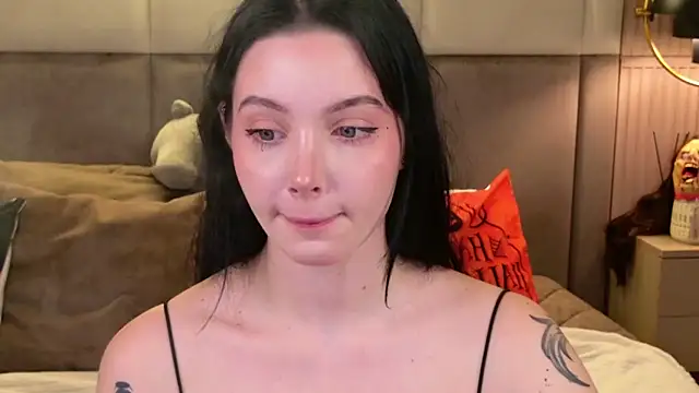 Goldy Stark online show from 10-18-25, 08:31