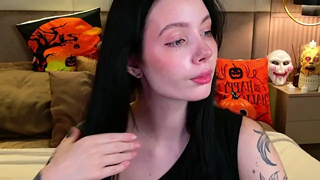 Goldy Stark online show from 10-26-25, 08:37