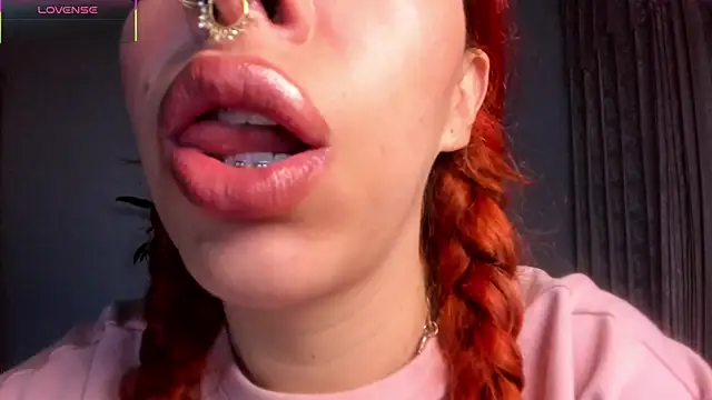 Snapshot of bri_von_dhara__ chatting on 09-17-25, 10:39 bri von dhara online show from 09-17-25, 10:39