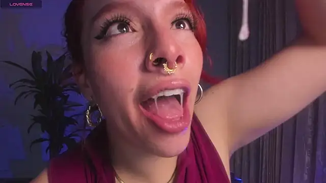 Snapshot of bri_von_dhara__ chatting on 10-19-25, 12:17 bri von dhara online show from 10-19-25, 12:17