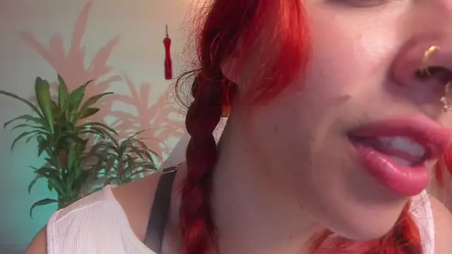 Snapshot of bri_von_dhara__ chatting on 10-23-25, 04:17 bri von dhara online show from 10-23-25, 04:17