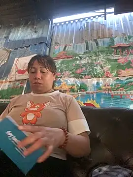 Snapshot of Dunmii chatting on 09-21-25, 01:40 Dunmii online show from 09-21-25, 01:40