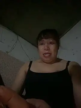 Snapshot of Dunmii chatting on 09-24-25, 06:11 Dunmii online show from 09-24-25, 06:11