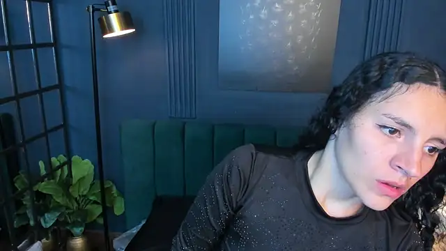 aliceandsia online show from 09-17-25, 03:08