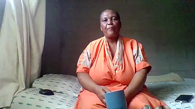 Snapshot of lolla01sweetness chatting on 02-12-26, 01:17 lolla01sweetness online show from 02-12-26, 01:17