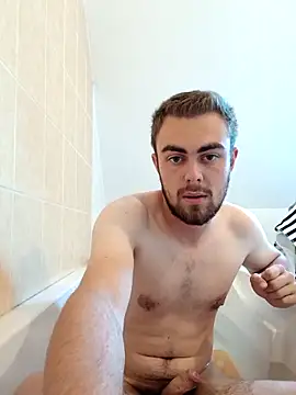 Snapshot of Aymeric35000 chatting on 10-12-25, 04:17 Aymeric35000 online show from 10-12-25, 04:17