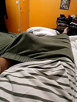 Snapshot of Aymeric35000 chatting on 11-15-25, 10:15 Aymeric35000 online show from 11-15-25, 10:15