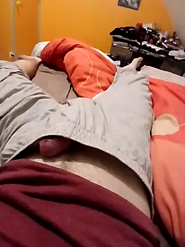 Snapshot of Aymeric35000 chatting on 02-18-26, 05:31 Aymeric35000 online show from 02-18-26, 05:31