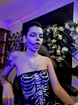 AnnyKitty  online show from 10-22-25, 06:57