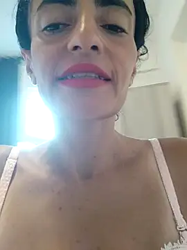 Gecenin Kralicesi online show from 09-11-25, 05:29