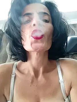 Gecenin Kralicesi online show from 10-23-25, 11:42