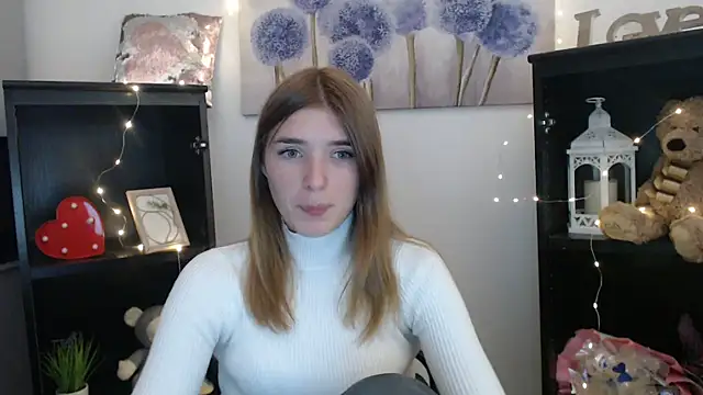 JuiceLips   online show from 09-26-25, 09:35