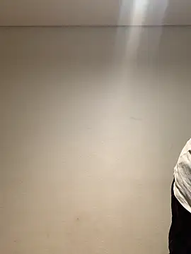 Snapshot of Mellow_Joe chatting on 10-31-25, 08:10 Mellow Joe online show from 10-31-25, 08:10