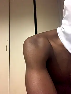 Snapshot of Mellow_Joe chatting on 11-07-25, 08:20 Mellow Joe online show from 11-07-25, 08:20