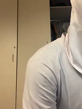 Snapshot of Mellow_Joe chatting on 11-11-25, 08:03 Mellow Joe online show from 11-11-25, 08:03