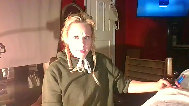 TaylorMade2223 online show from 09-13-25, 05:29